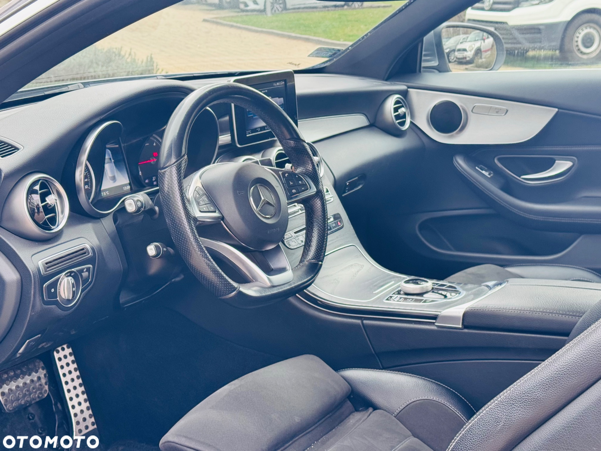Mercedes-Benz Klasa C 220 d 9G-TRONIC - 23