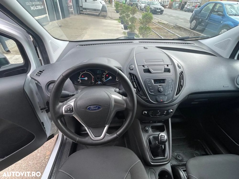 Ford Courier - 11