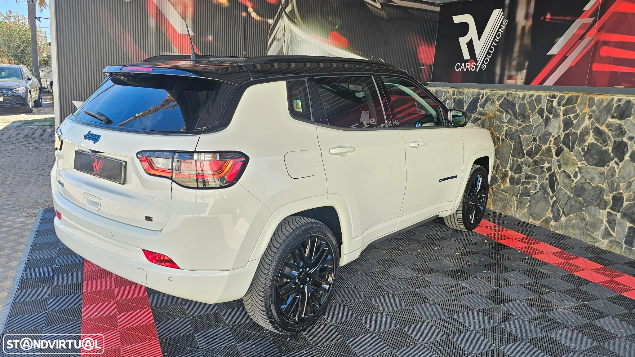 Jeep Compass 1.3 T4 4xe PLUG-IN HYBRID Auto High Upland - 5