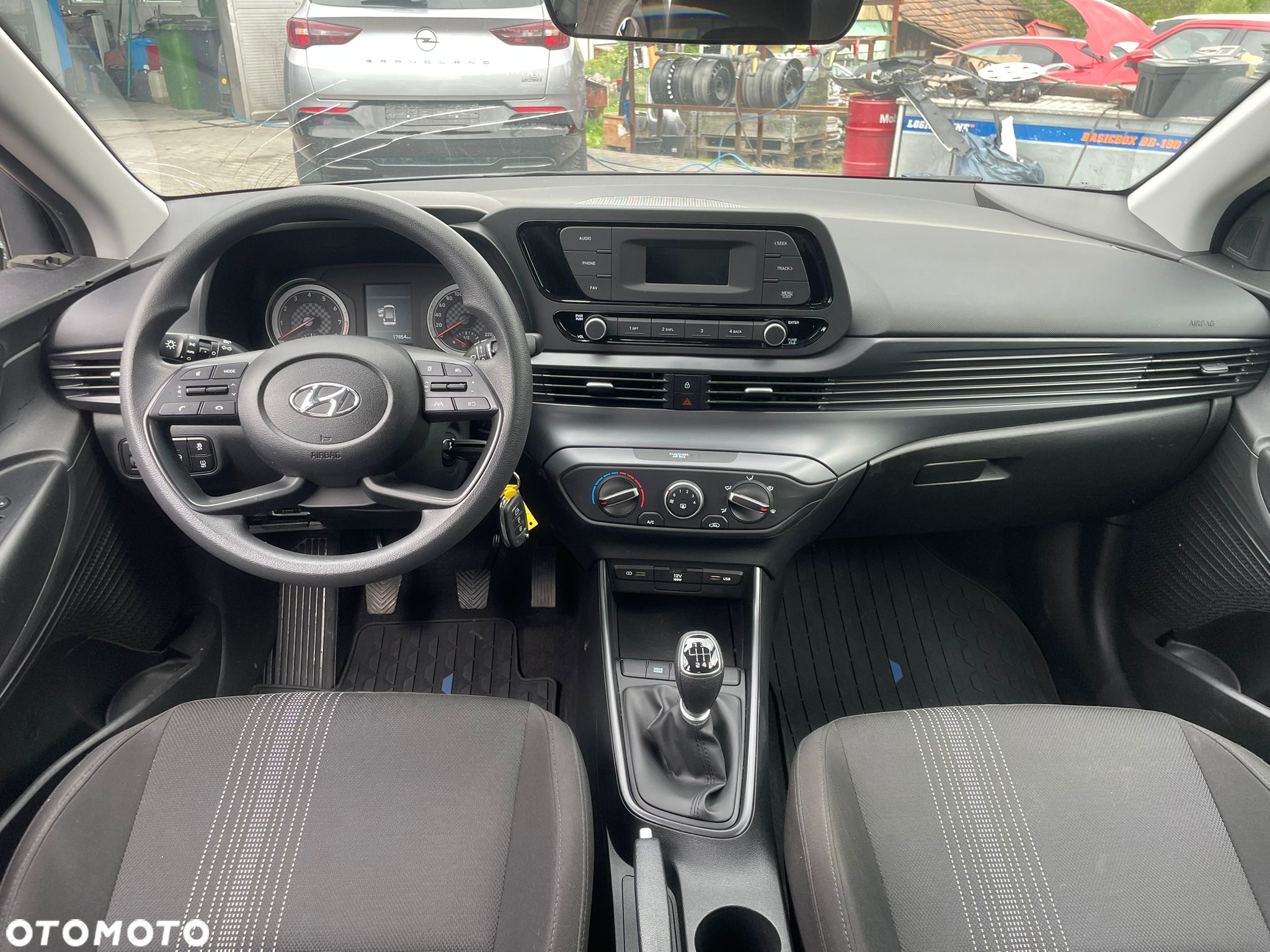 Hyundai i20 - 11