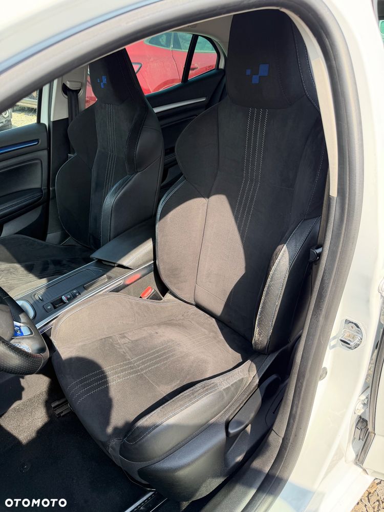 Renault Megane ENERGY TCe 205 EDC GT - 15