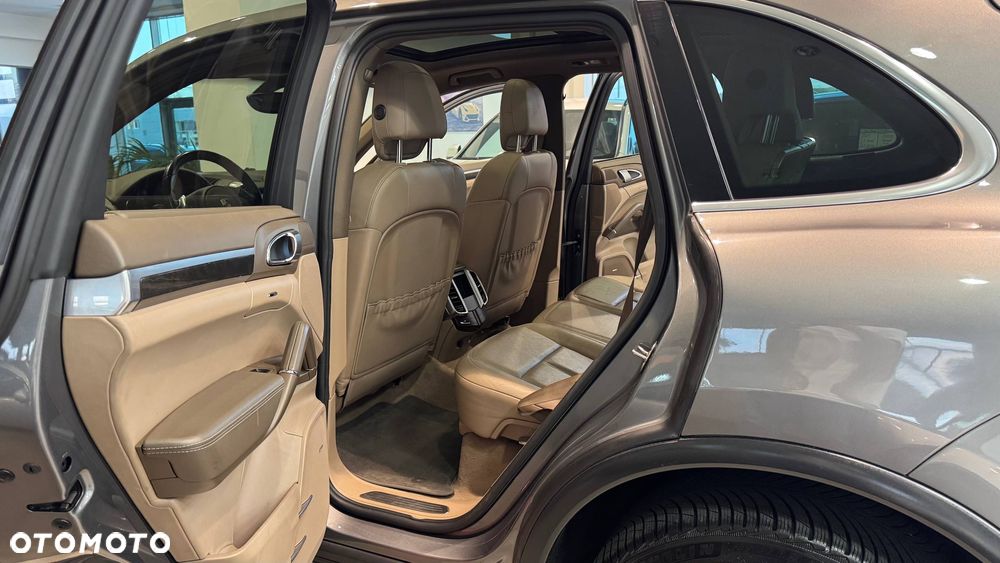 Porsche Cayenne S Tiptronic S - 27