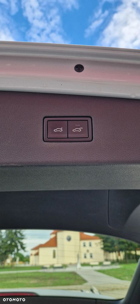 Volkswagen Tiguan - 8