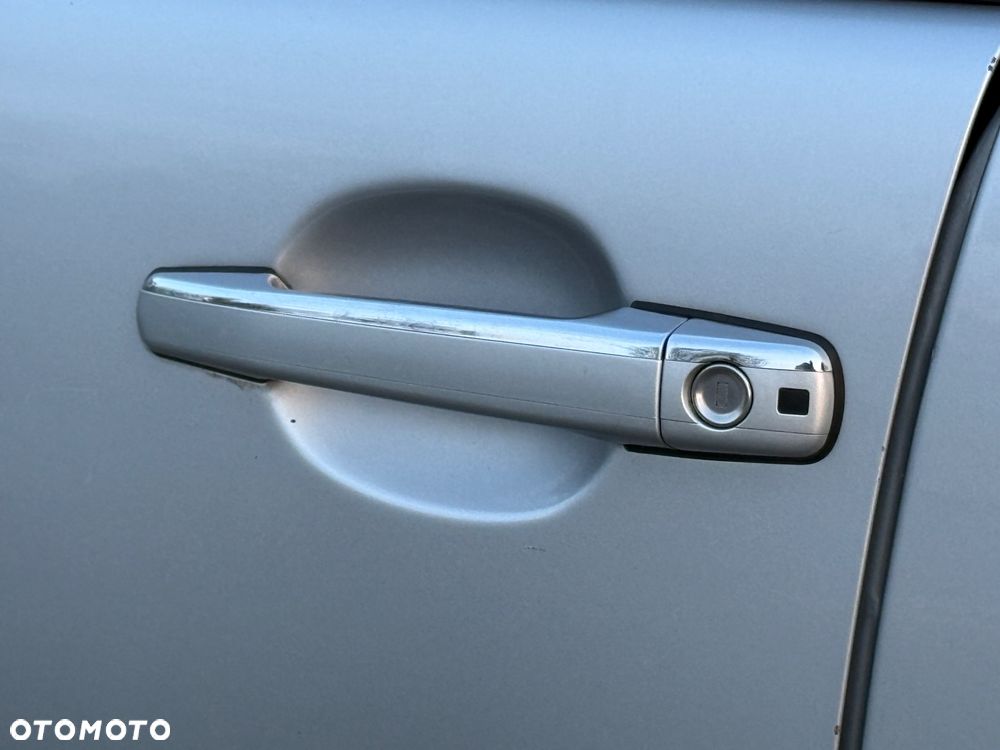 Mercedes-Benz Klasa E 320 T Avantgarde - 26