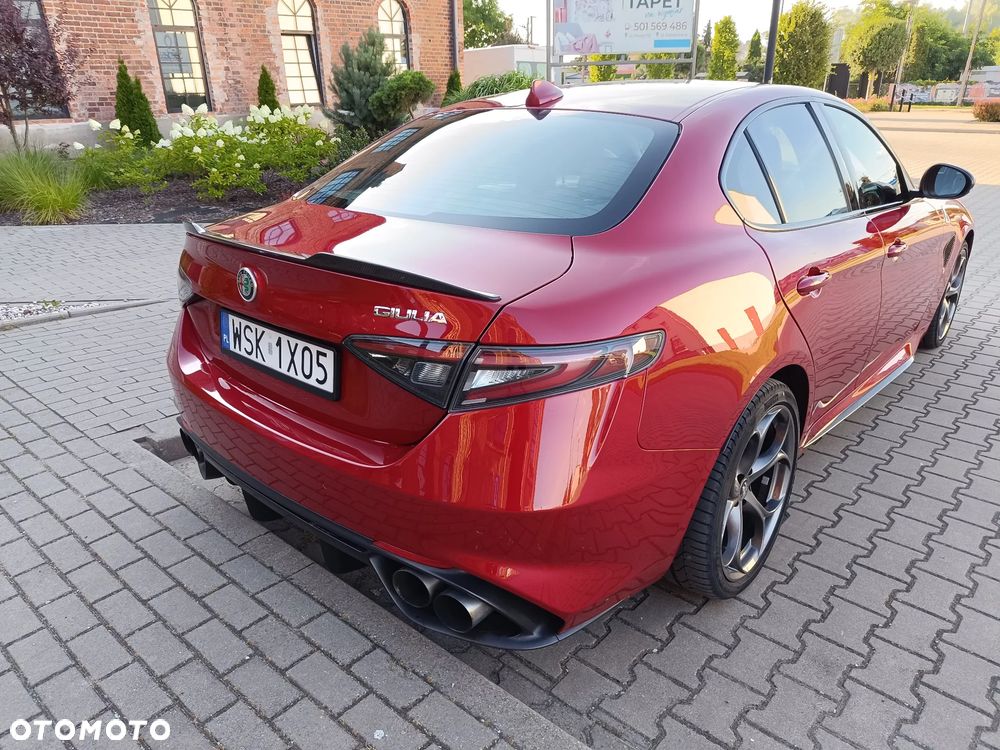 Alfa Romeo Giulia 2.9 Bi Turbo V6 Quadrifoglio - 12