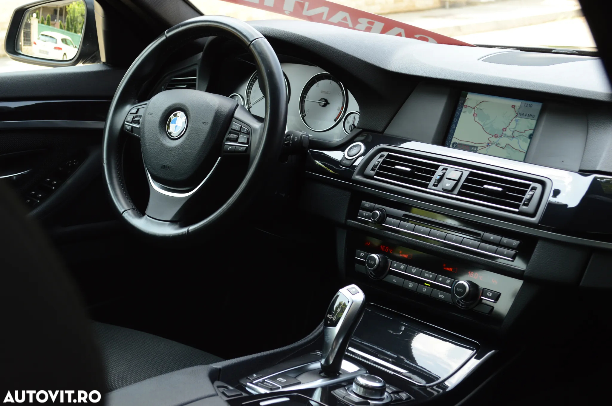 BMW Seria 5 520d Aut. - 28