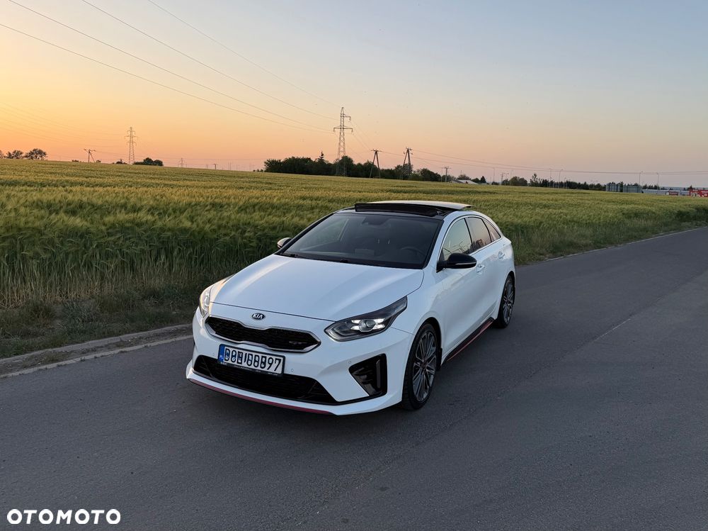 Kia ProCeed - 1