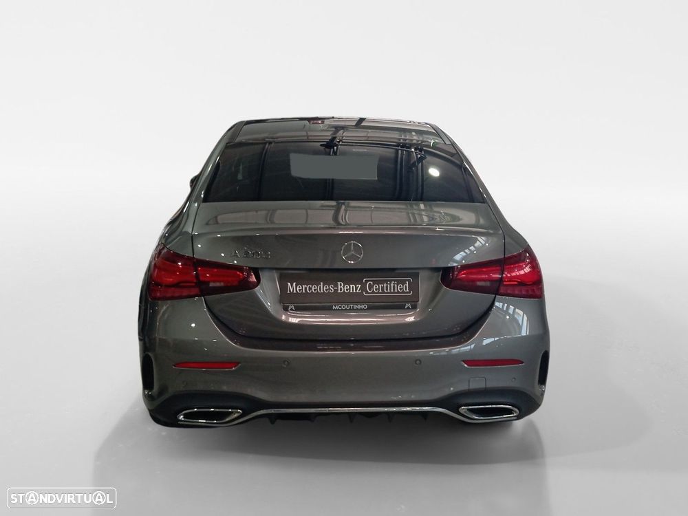 Mercedes-Benz A 200 Limousine - 4