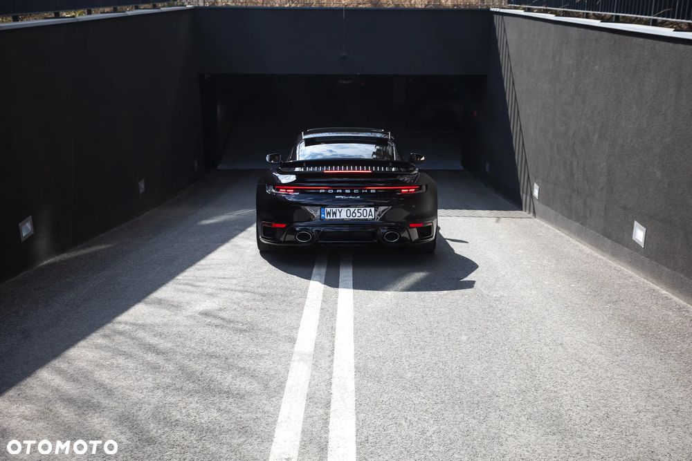 Porsche 911 Turbo S - 10