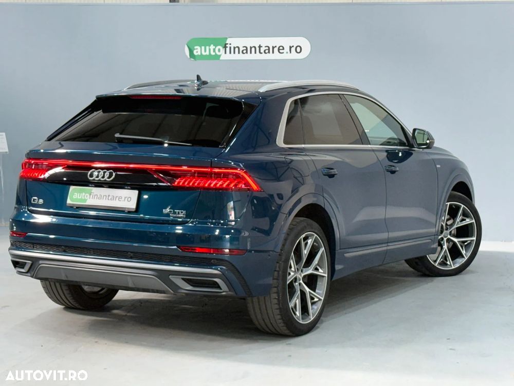 Audi Q8 - 12