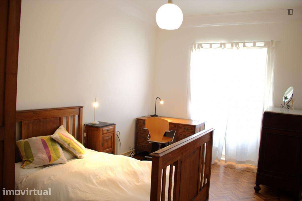 Quarto - localizado em Entrecampos Lisbon - Grande imagem: 4/21