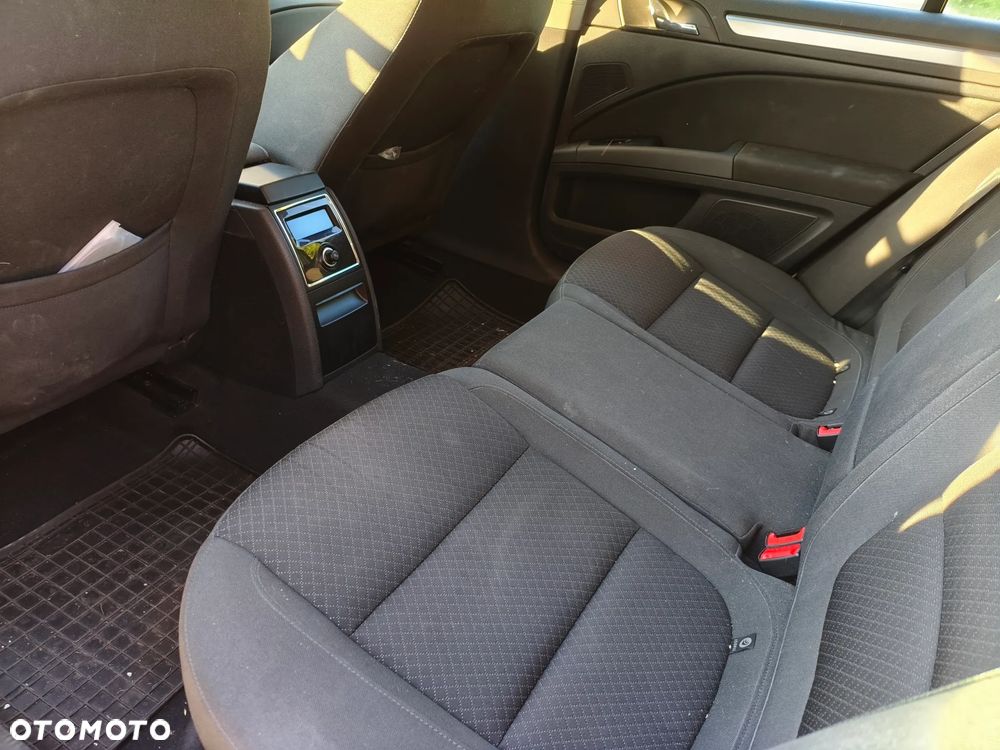 Skoda Superb 2.0 TDI Ambition DSG - 12