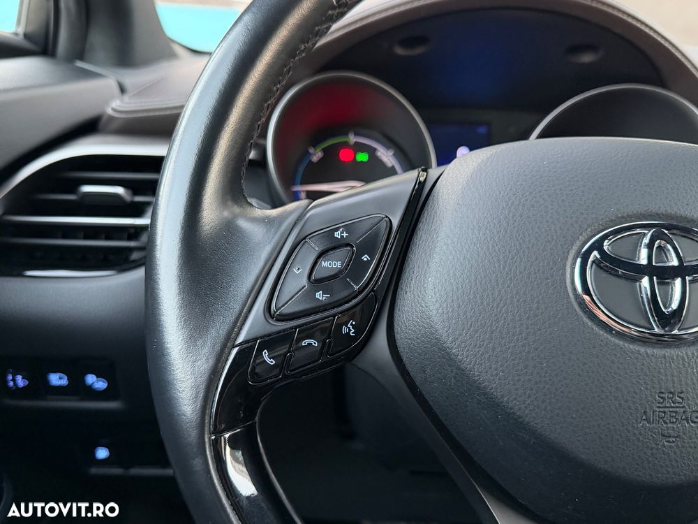 Toyota C-HR Hybrid Lounge - 20