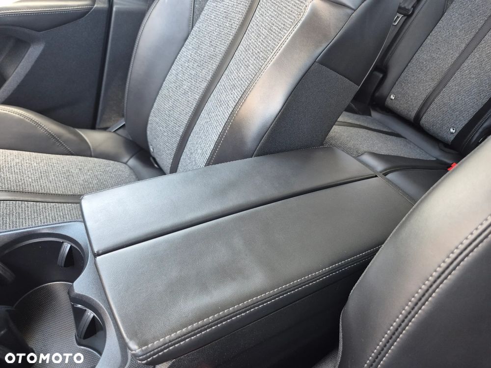 Peugeot 3008 BlueHDi 180 Stop & Start EAT8 GT - 26