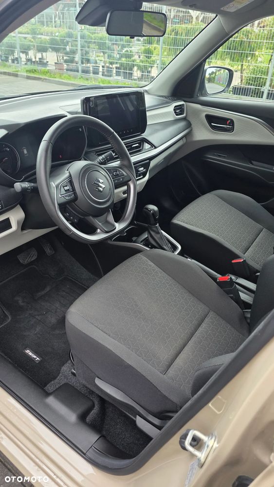 Suzuki Swift 1.2 Dualjet Hybrid CVT Comfort - 15
