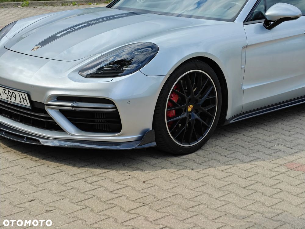 Porsche Panamera Turbo - 11