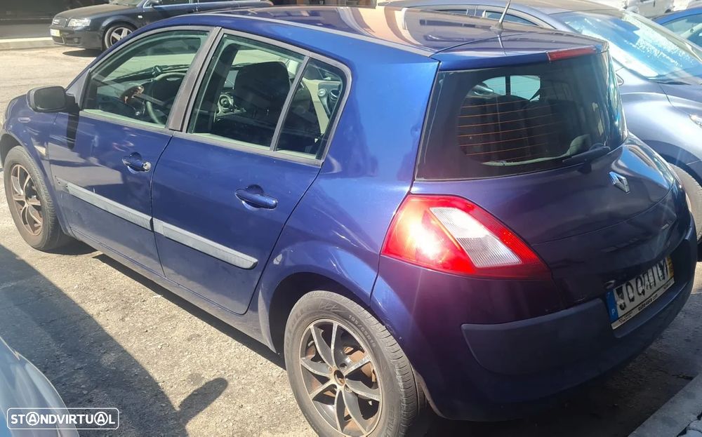 Renault Mégane 1.5 dCi Confort - 6