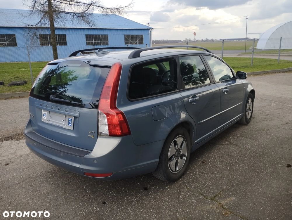 Volvo V50 1.6D DPF DRIVe Momentum - 8