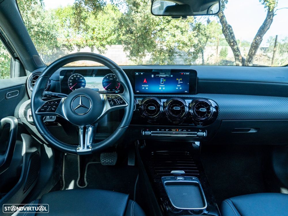 Mercedes-Benz A 200 - 18