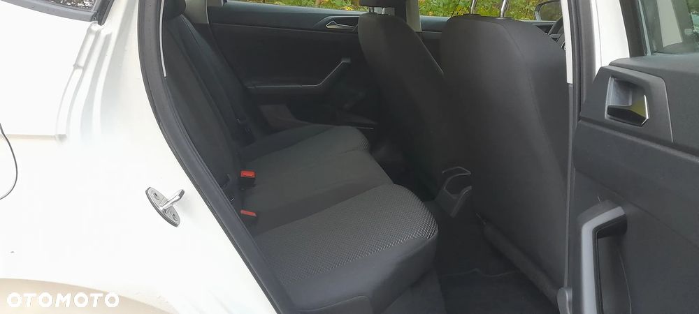 Volkswagen Polo - 10