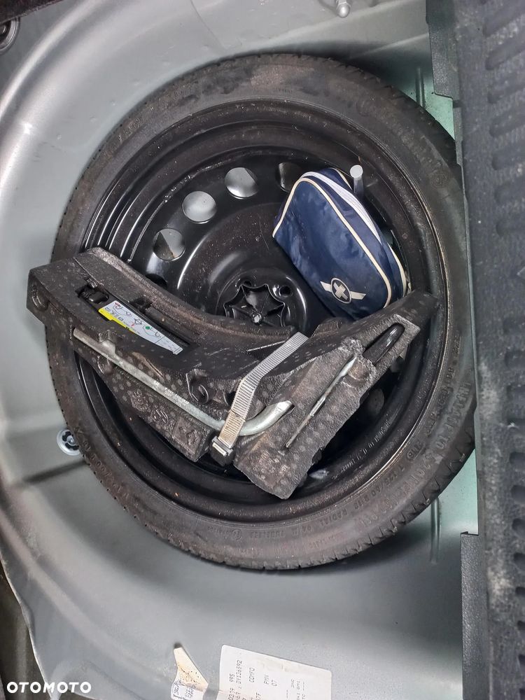 Volkswagen Polo 1.4 DSG Team - 14