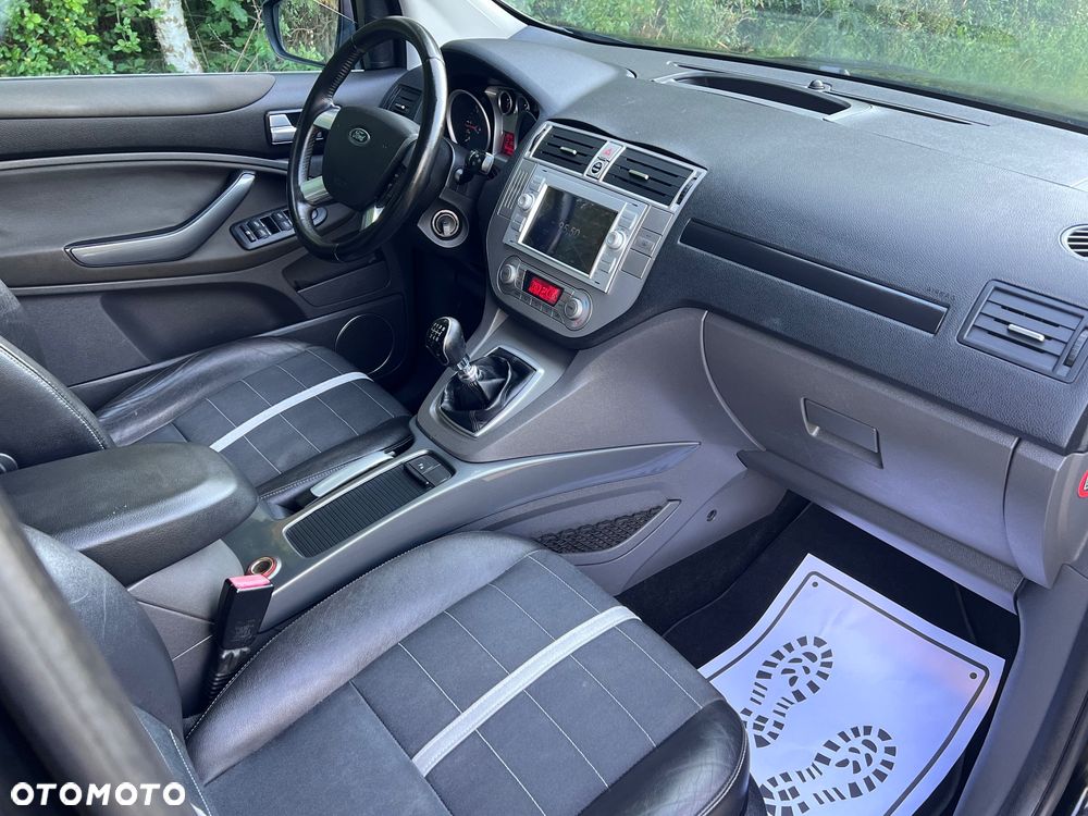 Ford Kuga 2.0 TDCi 4x4 Titanium - 31