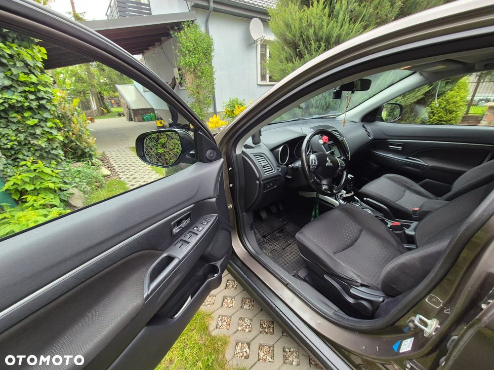 Mitsubishi ASX 1.8 DID Instyle NAVI 4WD AS&G - 13