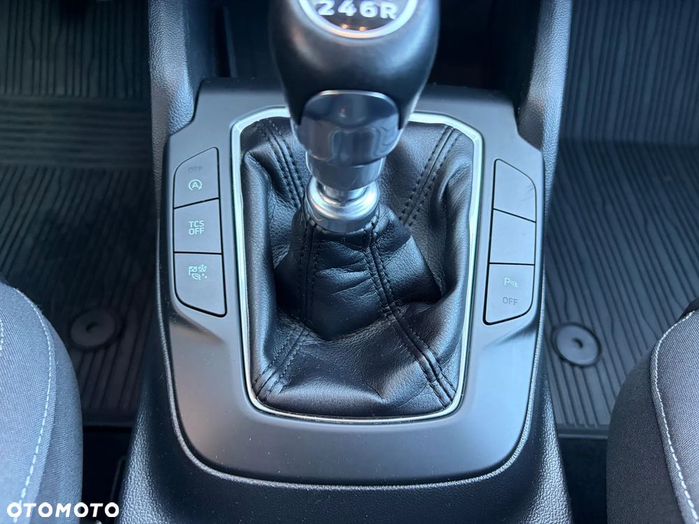 Ford Focus 1.0 EcoBoost Connected - 24