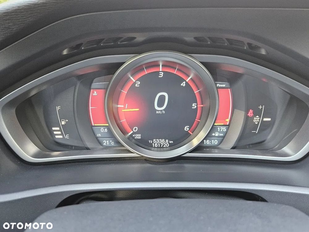 Volvo V40 D2 Momentum - 13