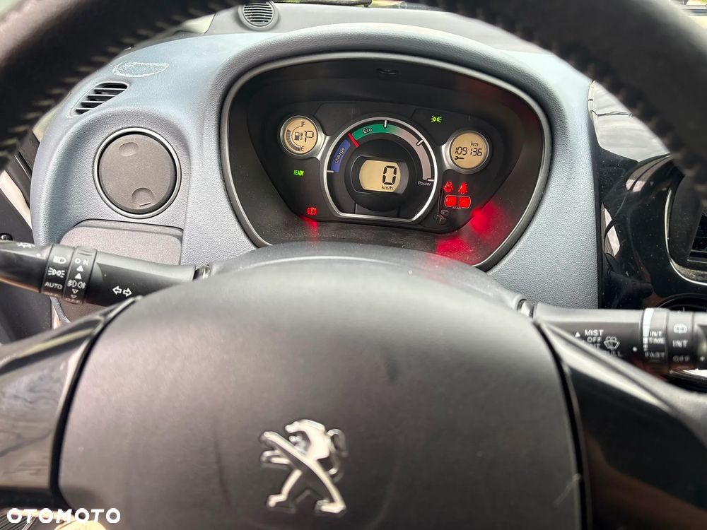 Peugeot iOn Active - 15
