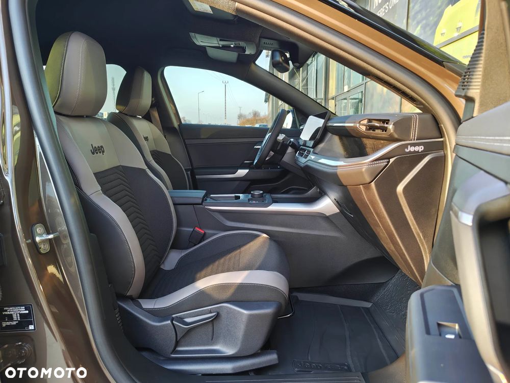 Jeep Compass 1.2 T3 mHEV First Edition FWD DCT - 9