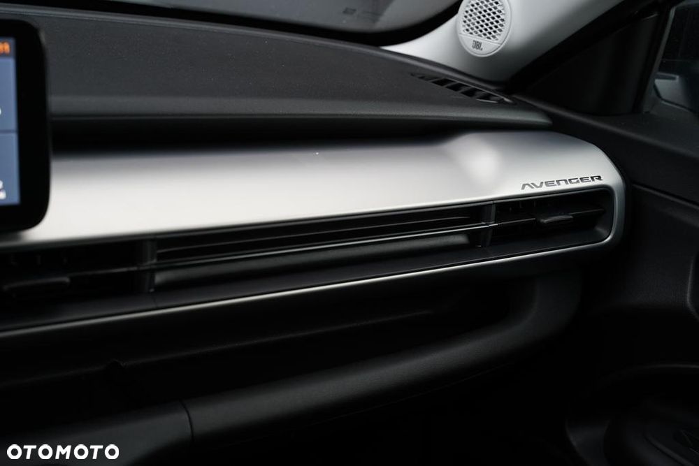 Jeep Avenger 1.2 T3 mHEV Altitude FWD eDCT6 - 29