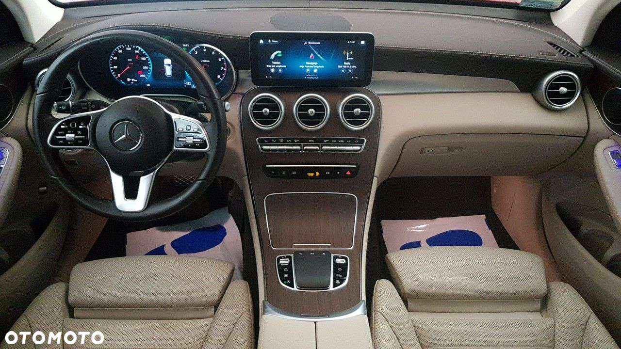 Mercedes-Benz GLC - 19