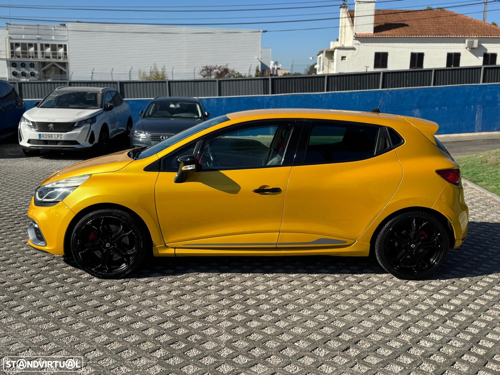 Renault Clio 1.6 T RS EDC - 4