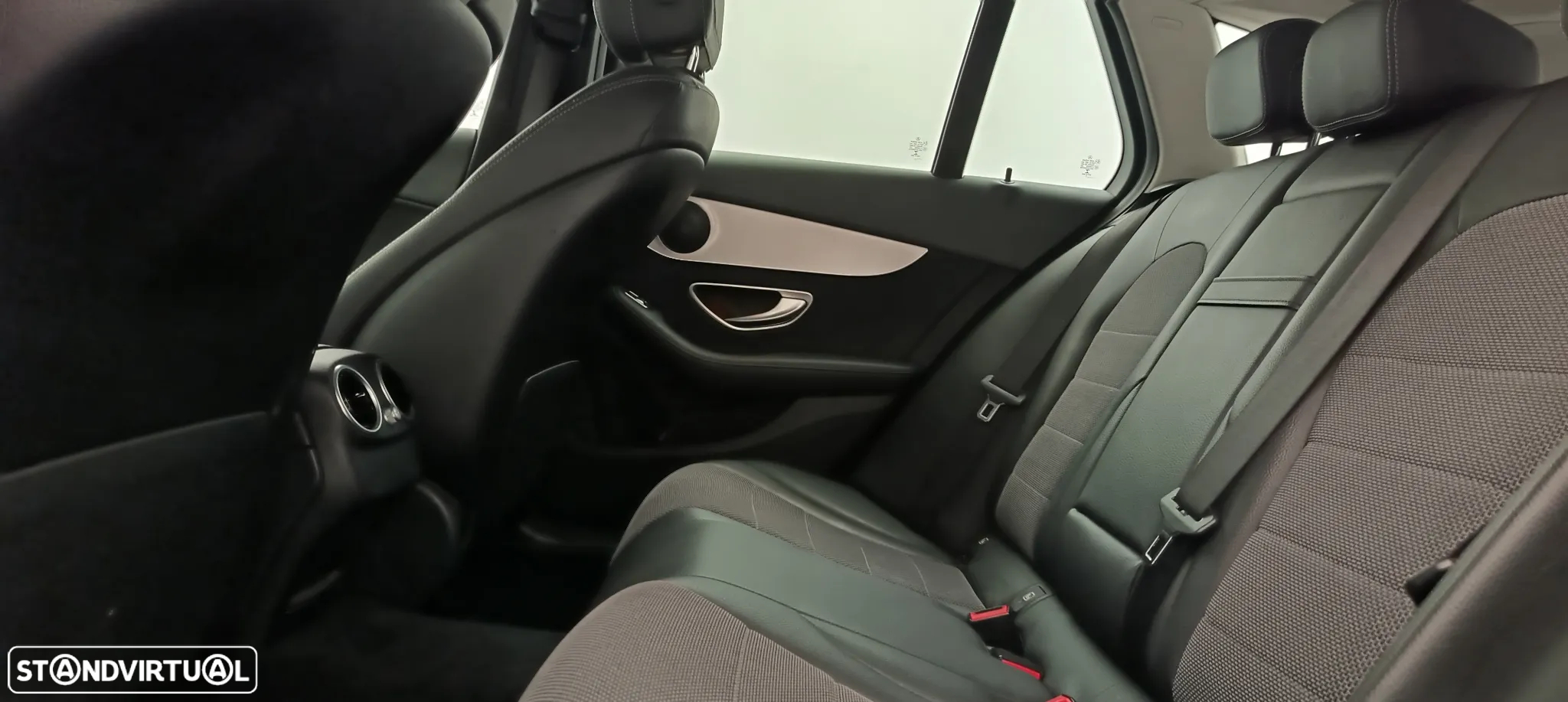 Mercedes-Benz C 220 d Avantgarde - 28