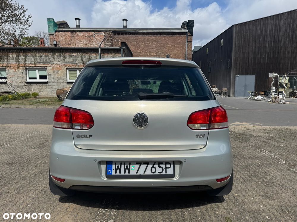 Volkswagen Golf 1.6 TDI Trendline - 6