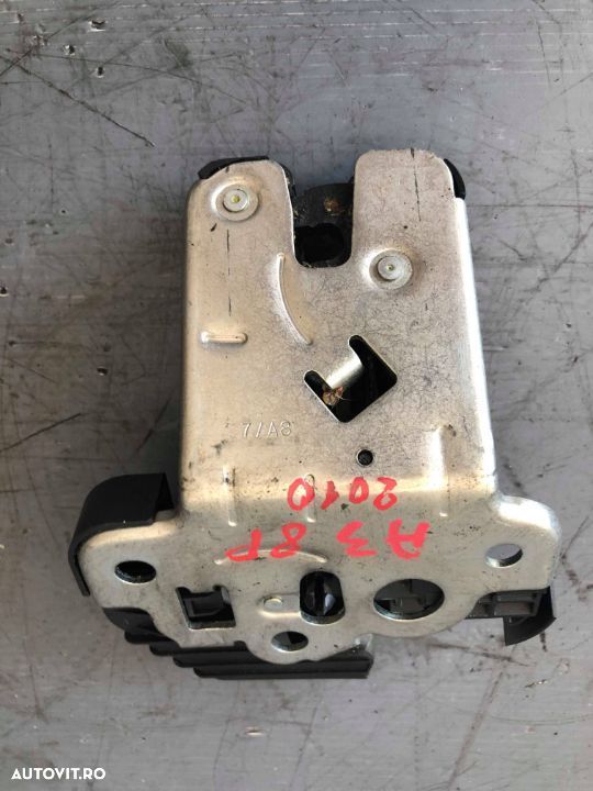 broasca iala haion audi a3 8p hatchback sportback 4 usi - 2