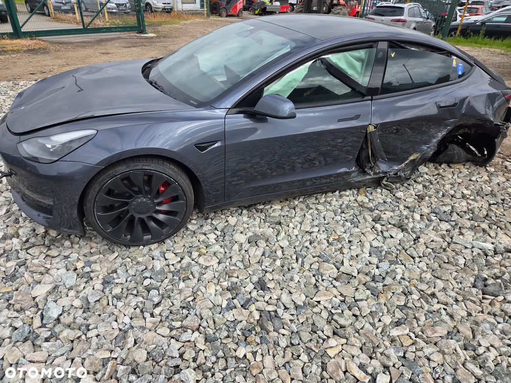 Tesla Model 3 Allradantrieb Dual Motor Performance - 13