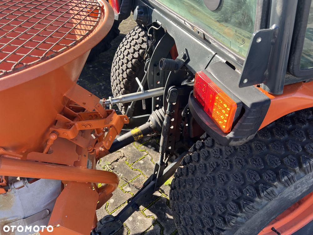 Kubota B2230 - 10
