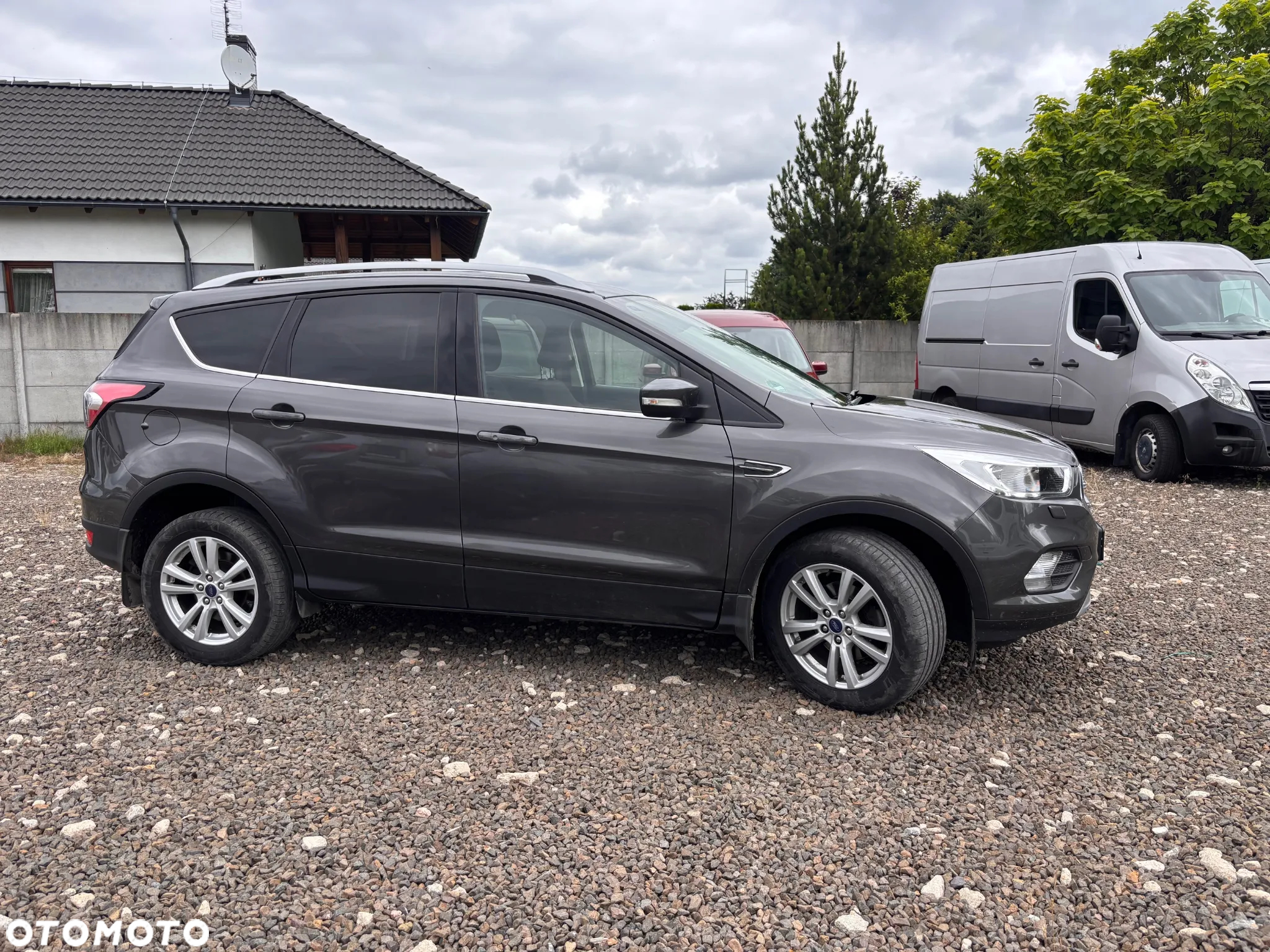 Ford Kuga 1.5 EcoBoost FWD Trend - 11