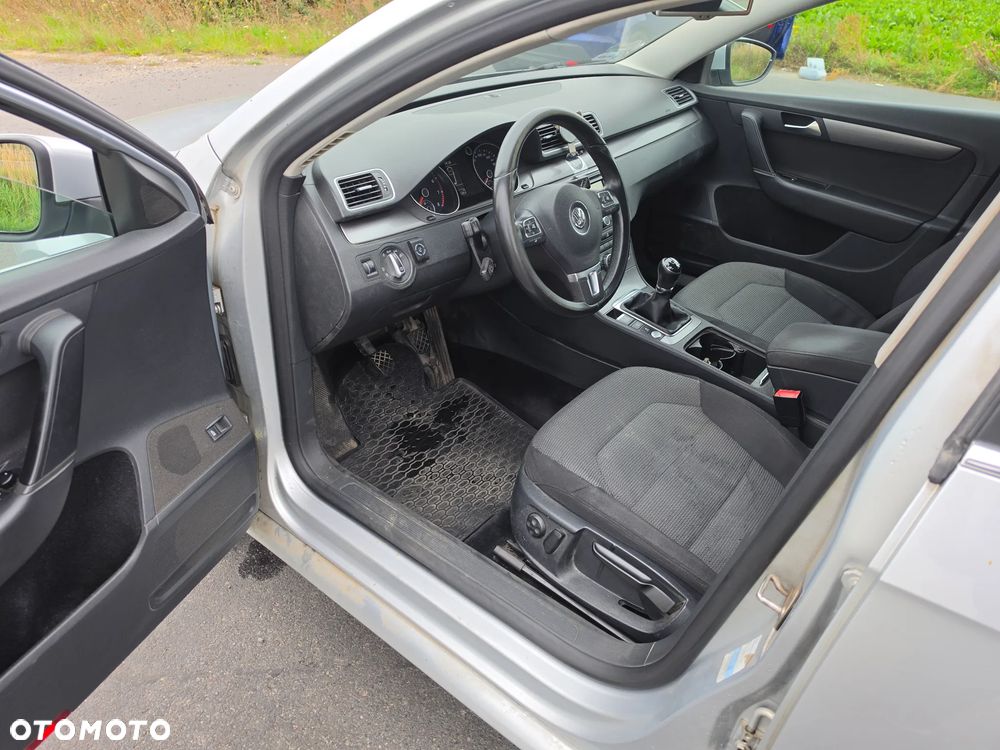 Volkswagen Passat 1.8 TSI Comfortline - 7
