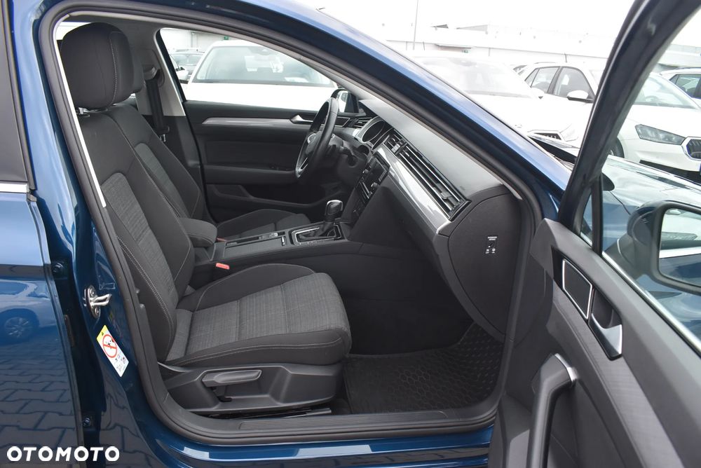 Volkswagen Passat 2.0 TDI EVO Business DSG - 17