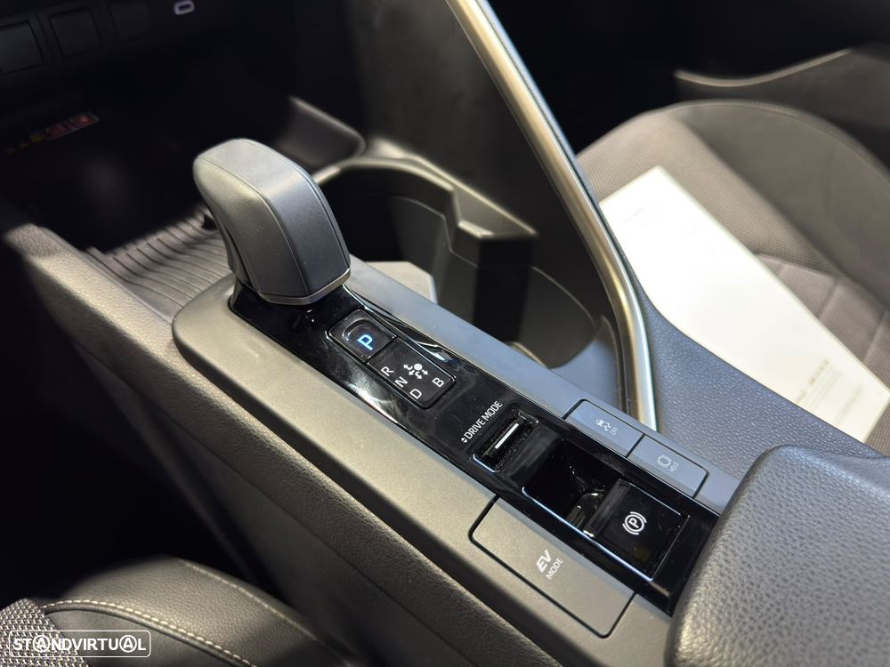 Toyota C-HR 1.8 Hybrid Square Collection - 31