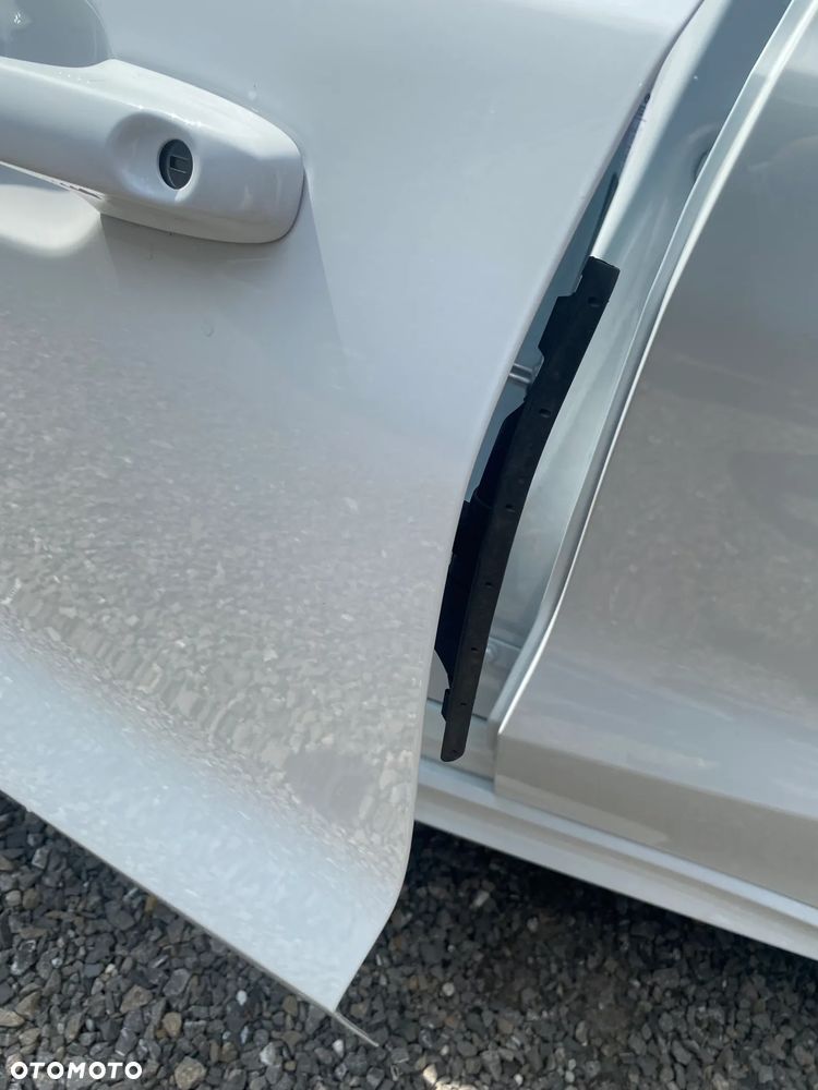 Ford Focus 1.5 EcoBlue STart-Stopp-System ST-LINE X - 30