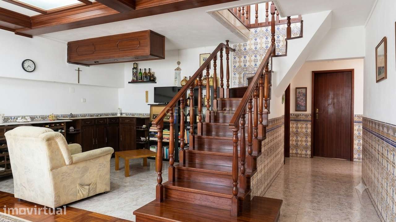 Apartamento de 5 quartos, com terraço e boa localização - Alverca do R - Grande imagem: 3/40