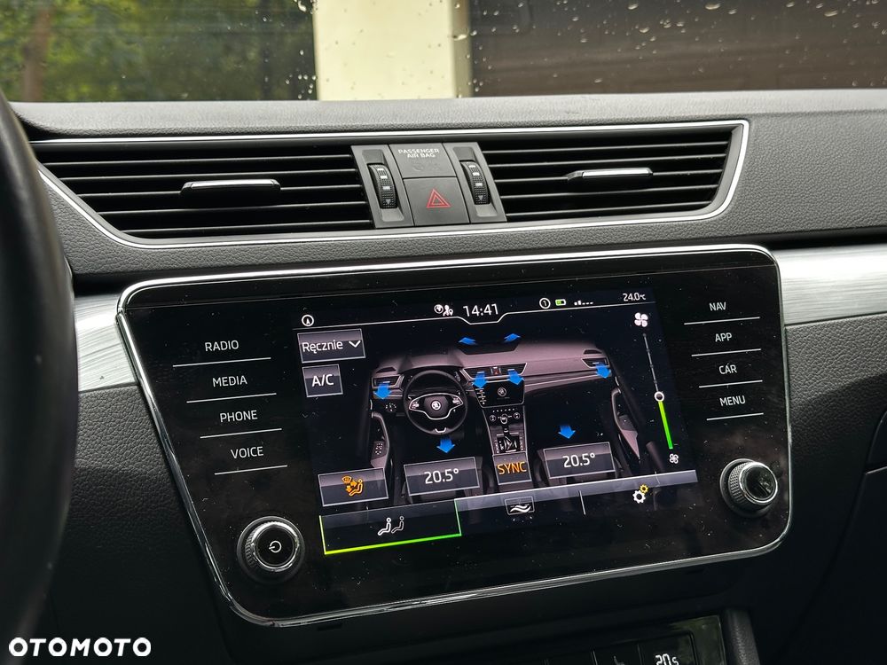 Skoda Superb 2.0 TDI SCR Style DSG - 10