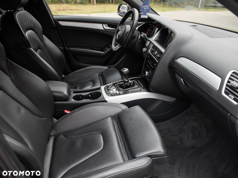Audi A4 Avant - 30