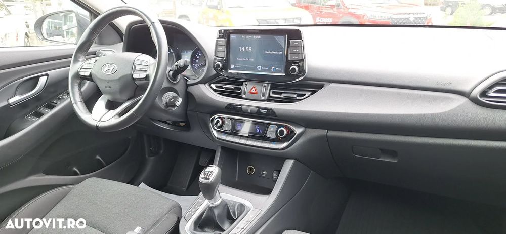 Hyundai i30 1.5 110CP 5DR M/T Highway - 9