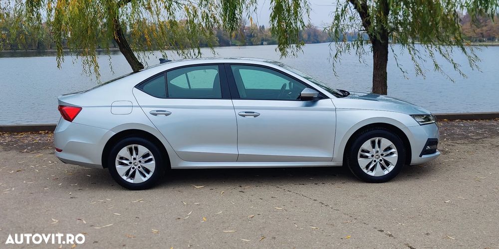 Skoda Octavia 2.0 TDI DSG Ambition - 5