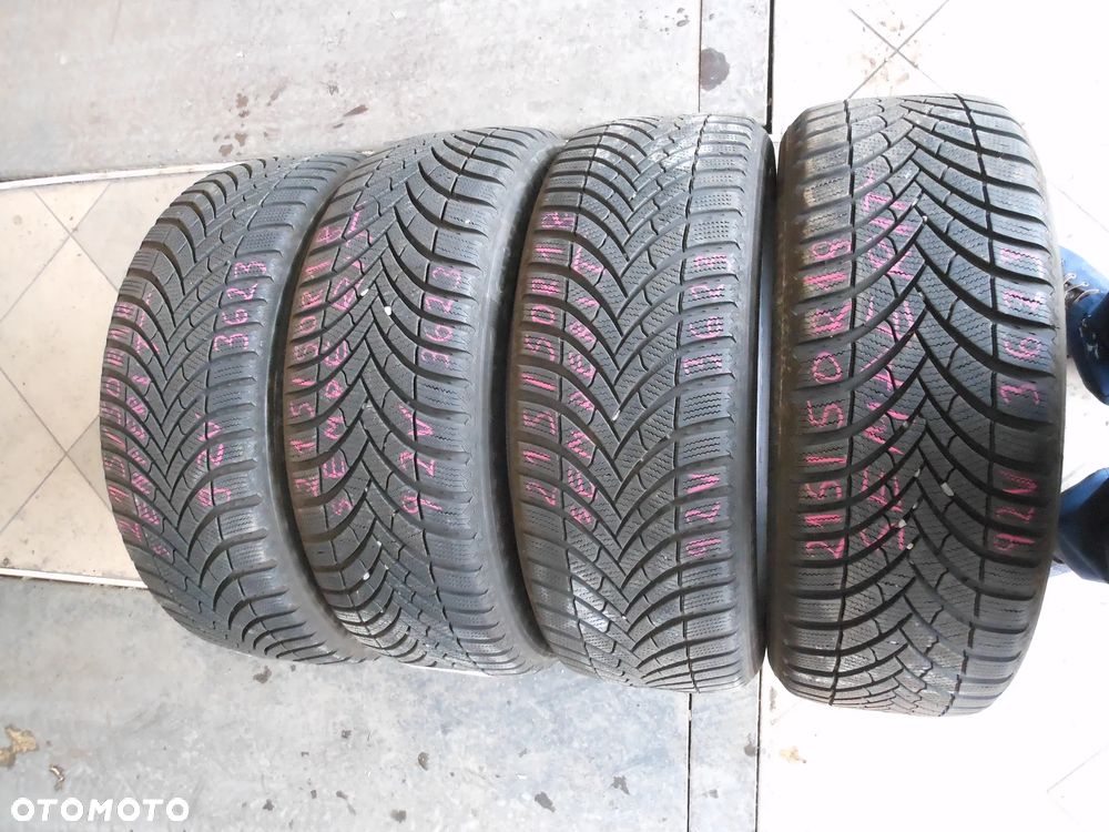 opony 215/50r18 semperit speed-grip 5 2x6,5mm 2x7,7mm zima komplet - 1